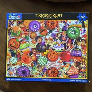 White Mountain • Trick or Treat • 1000 Piece Puzzle